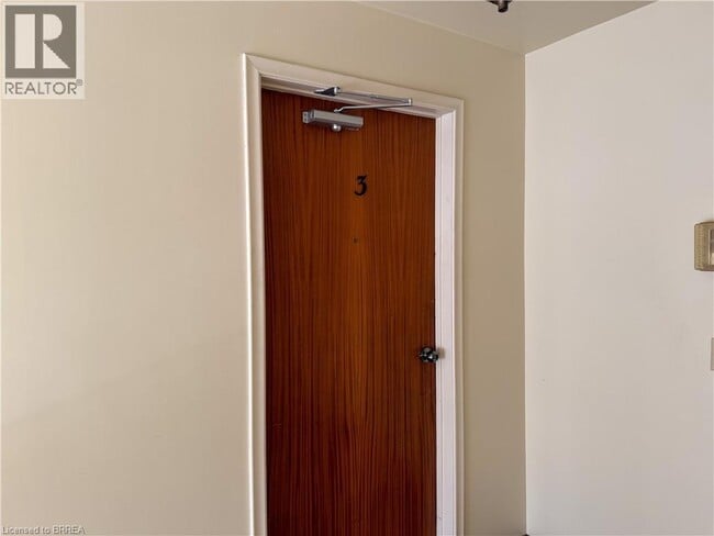 Photo - 36 Graham Ave Unité 3