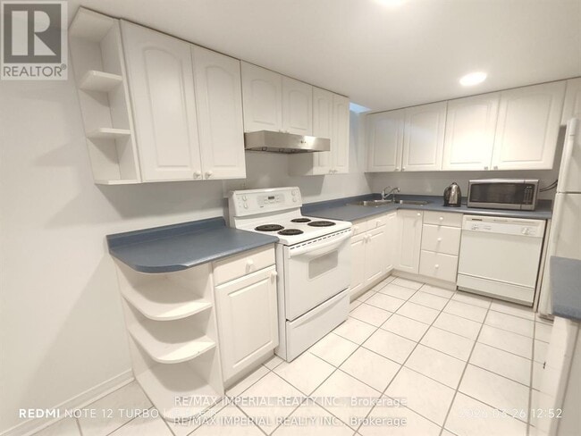 Photo - 493 Blackstock Rd