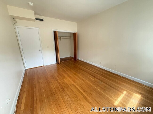 Photo - 1135 Commonwealth Ave Unit 3