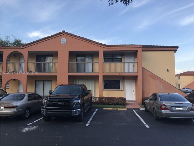 Photo - 18224 Mediterranean Blvd Unit 2-17