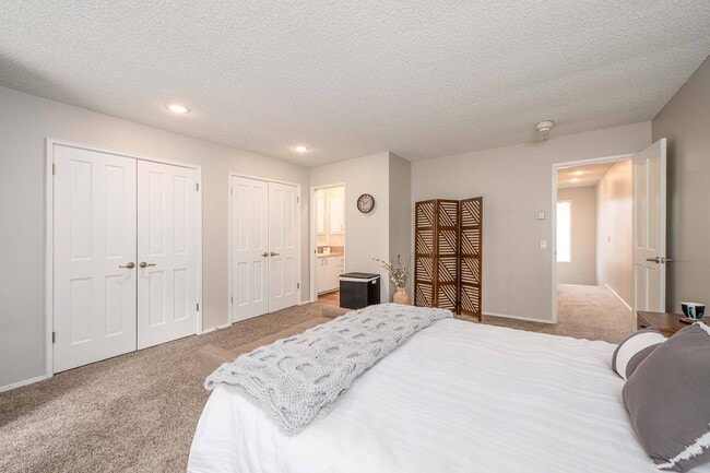 The Regent at Bellevue Way Apartments