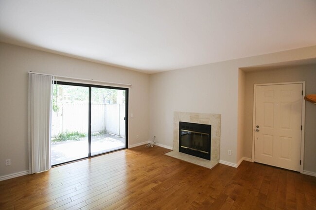 Photo - Richmond Marina Bay Condo In Gated Community