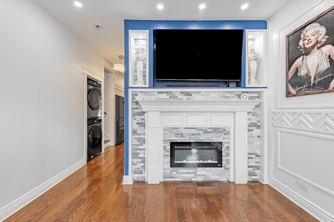 Photo - 7219 S Peoria St