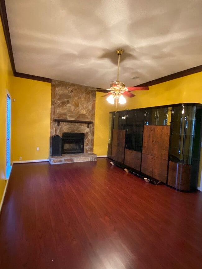 Photo - 1022 Bacon Rd