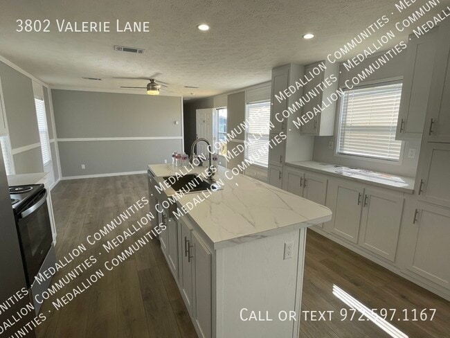 Photo - 3802 Valerie Ln