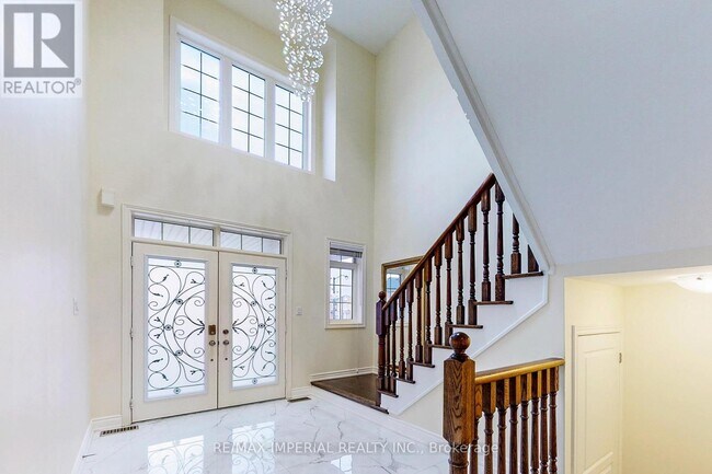 Photo - 532 Barons St