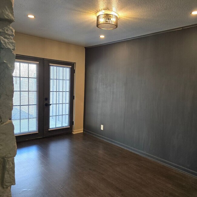 Photo - 5367 Wonder Dr