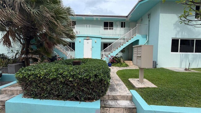 Photo - 3400 N Surf Rd Unit 1