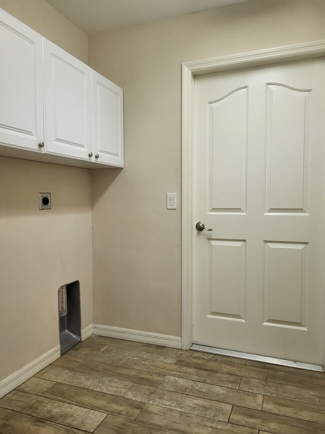 Photo - 1883 Yankee Ter