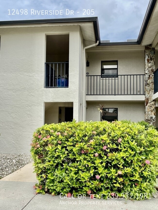 Building Photo - 12498 Riverside Dr Unit 205
