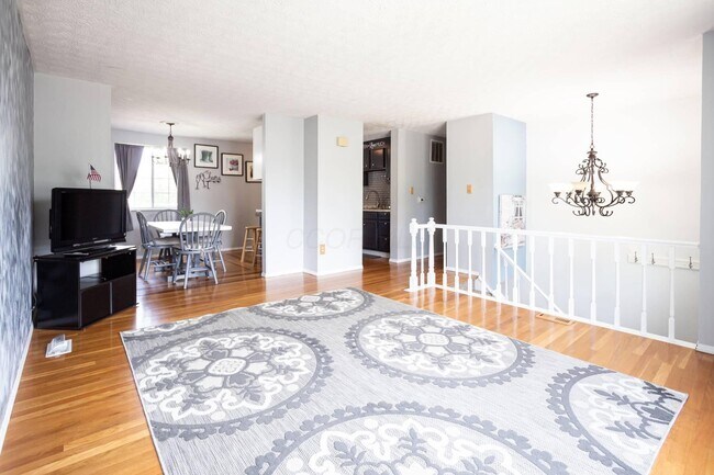 Photo - 3886 Farm Brook Ln