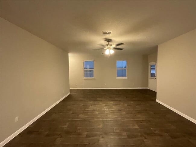 Photo - 142 Jubilee Dr