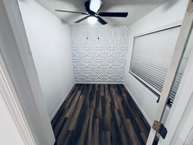 Building Photo - 2115 Continental Blvd