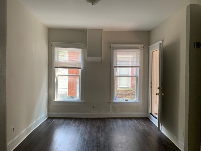 365-1 Linden Walk
