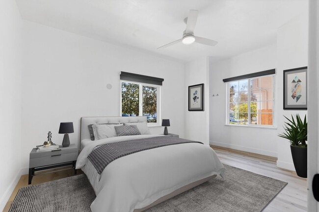 Photo - Newly Renovated Spanish Villa Apartment H...