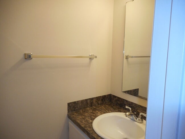Photo - 1112 Camden Ave Unit 104