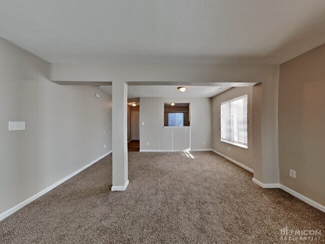 Photo - 2445 Grand Fir Dr House