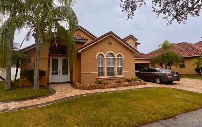 Building Photo - 5 Bedroom 4 Bath East Orlando home in Fountains at Rio Pinar!
