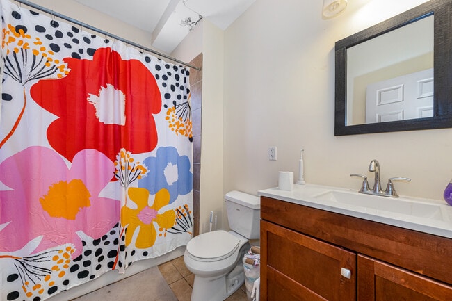 Photo - 226 Calumet St Unit 2