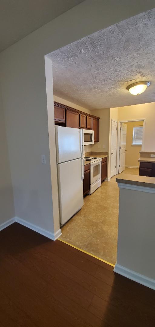 Photo - 1007 Wells Way