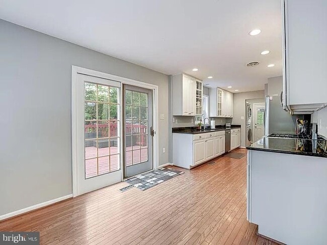 Photo - 2221 Senseney Ln
