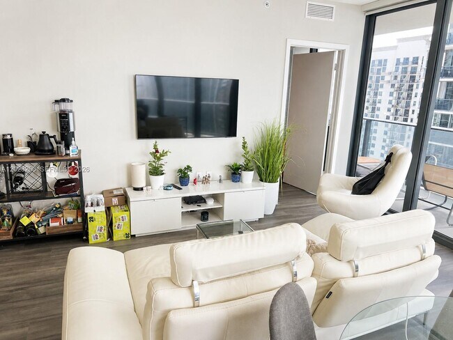 Photo - 45 SW 9th St Unit 2908