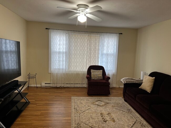Photo - 64 Lorchris St Unit 18