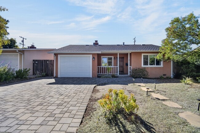 Photo - 879 S Knickerbocker Dr