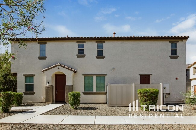 Building Photo - 12563 W Hummingbird Terrace