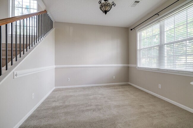 Photo - Beautiful Custom Home on Golf Course