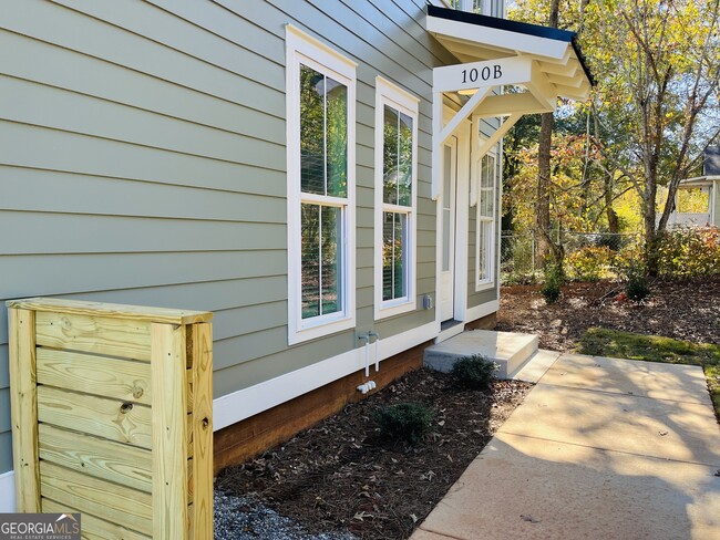 Photo - 100 Gardenia Ln