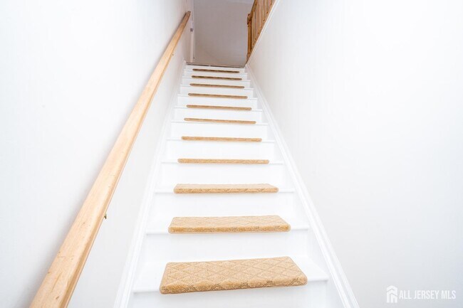 Photo - 32 Tanglewood Ct