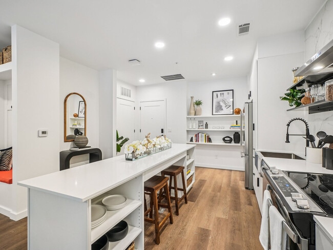 Building Photo - Maizon Durham Rental