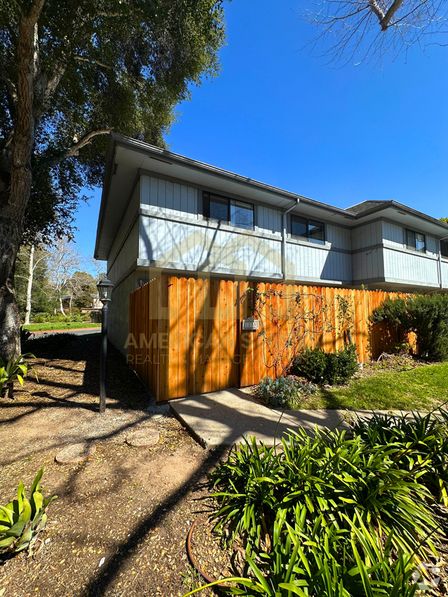 Building Photo - 1235 Stonecreek Rd Rental