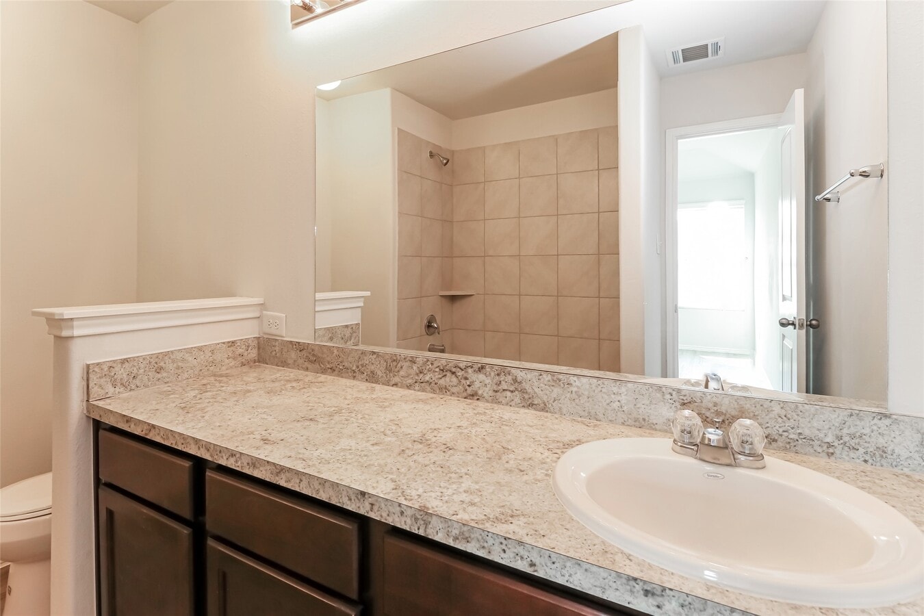 Photo - 433 N Meadows Dr