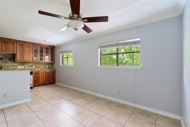 Photo - 407 E 45th St Unit 211