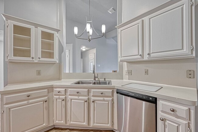Photo - 2235 Sentinal Oaks St