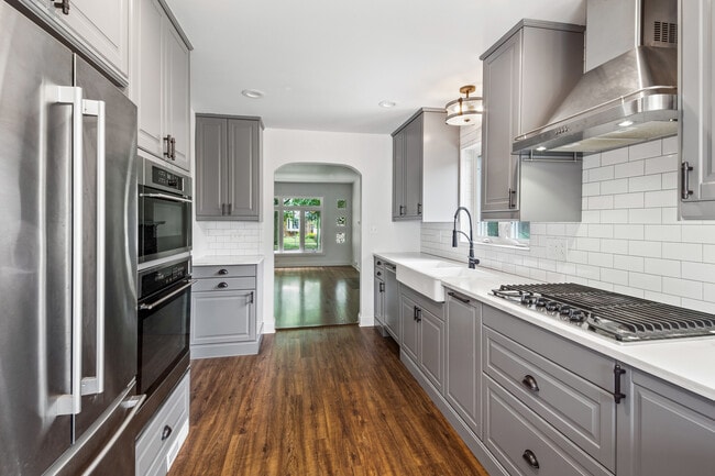 Photo - 6114 N Lenox Ave