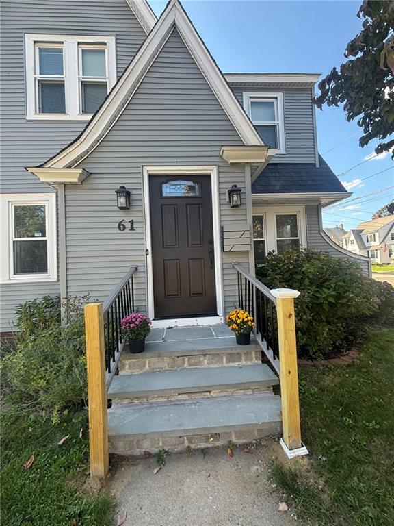 Photo - 61 Warwick Ave