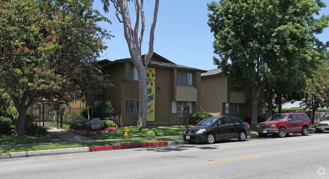 Riverstone Apartments - Riverstone Apartments