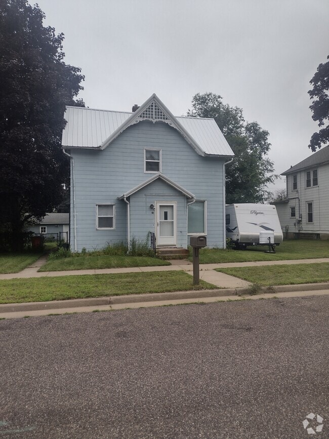 Building Photo - 10 S Rural St Rental
