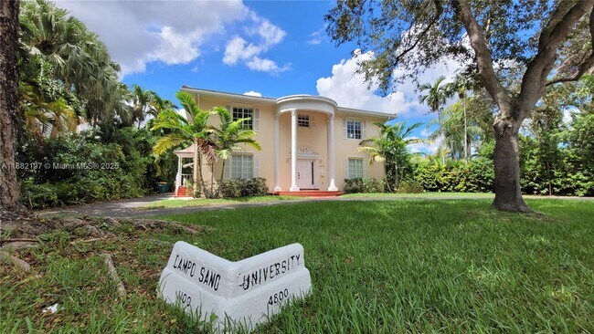 Photo - 4850 University Dr Unit 4850