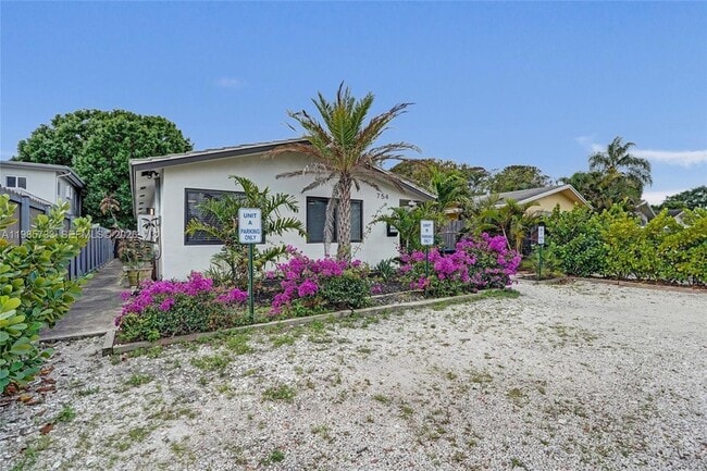 Photo - 754 NE 40th St Unidad A
