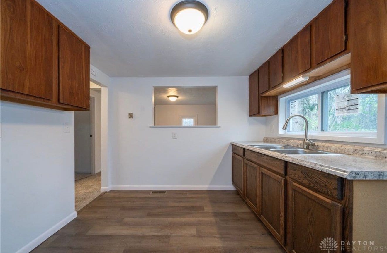 Photo - 8504 Meeker Rd