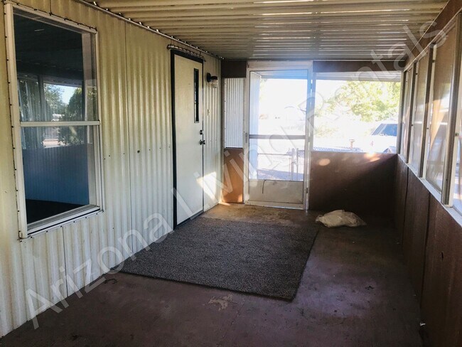 Photo - 2 BEDROOM WITH LARGE FENCED YARD