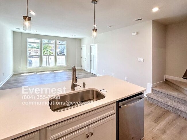 Photo - 12112 Calgary Lp