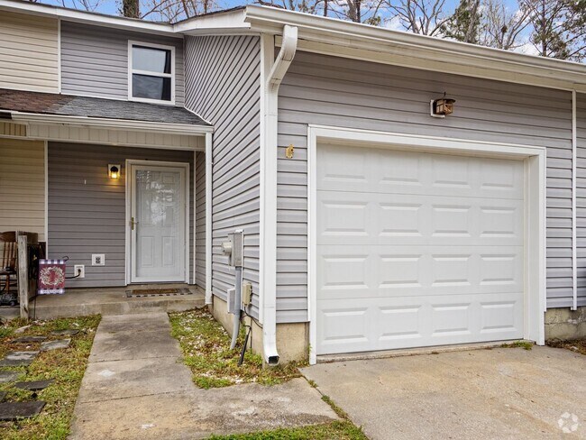 Building Photo - Welcome to Branchwood Townhouse!
