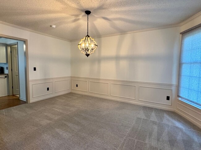 Photo - {12009} Available Immediately + Finished Lower Level + Olathe Schools