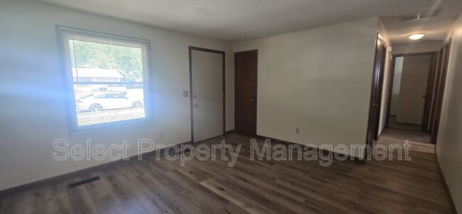 Photo - 7704 Kern Valley Dr