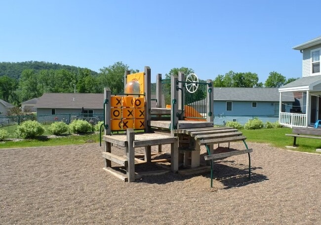 Photo - Scenic View Townhomes